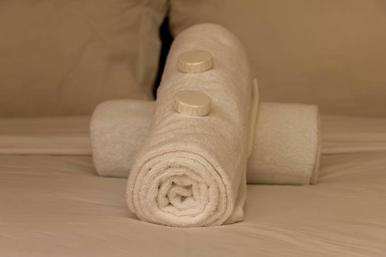 Lacasa Bellville Guesthouse 케이프타운 외부 사진